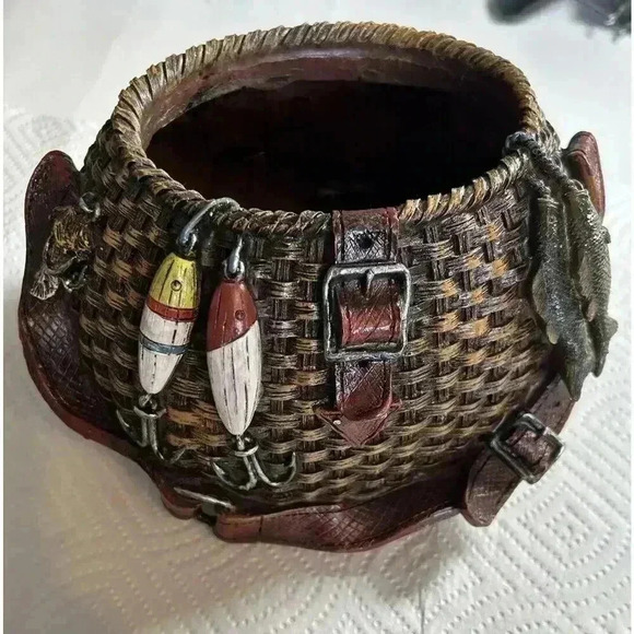 New Fishing Creel Vase Planter Ceramic Pottery- Very Detailed - Picture 13 of 14